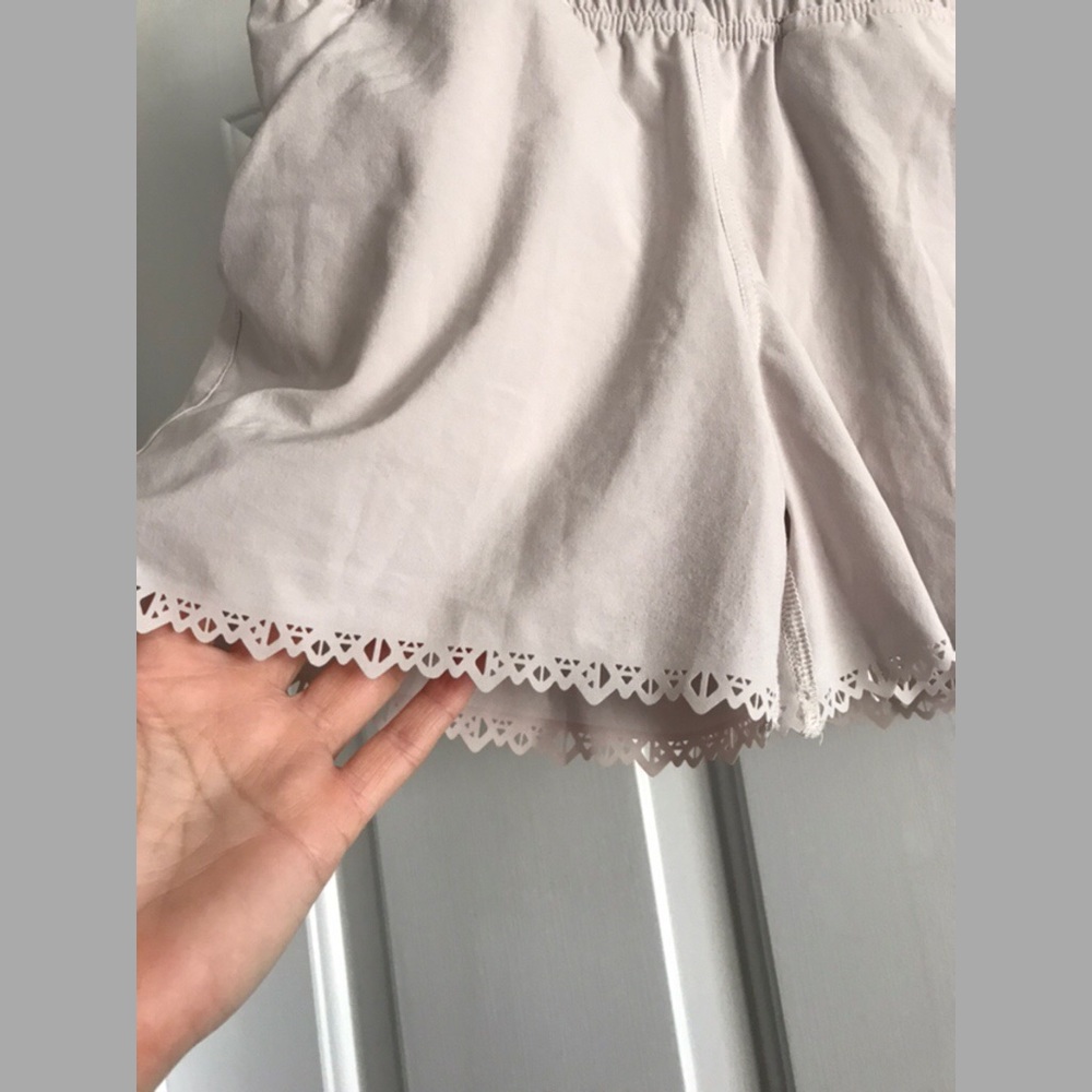 Ivivva Shorts - Picture 4 of 5